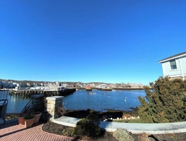 Rockport Sunday Hotel Exterior photo