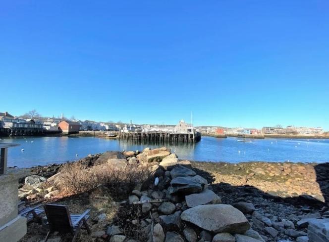 Rockport Sunday Hotel Exterior photo